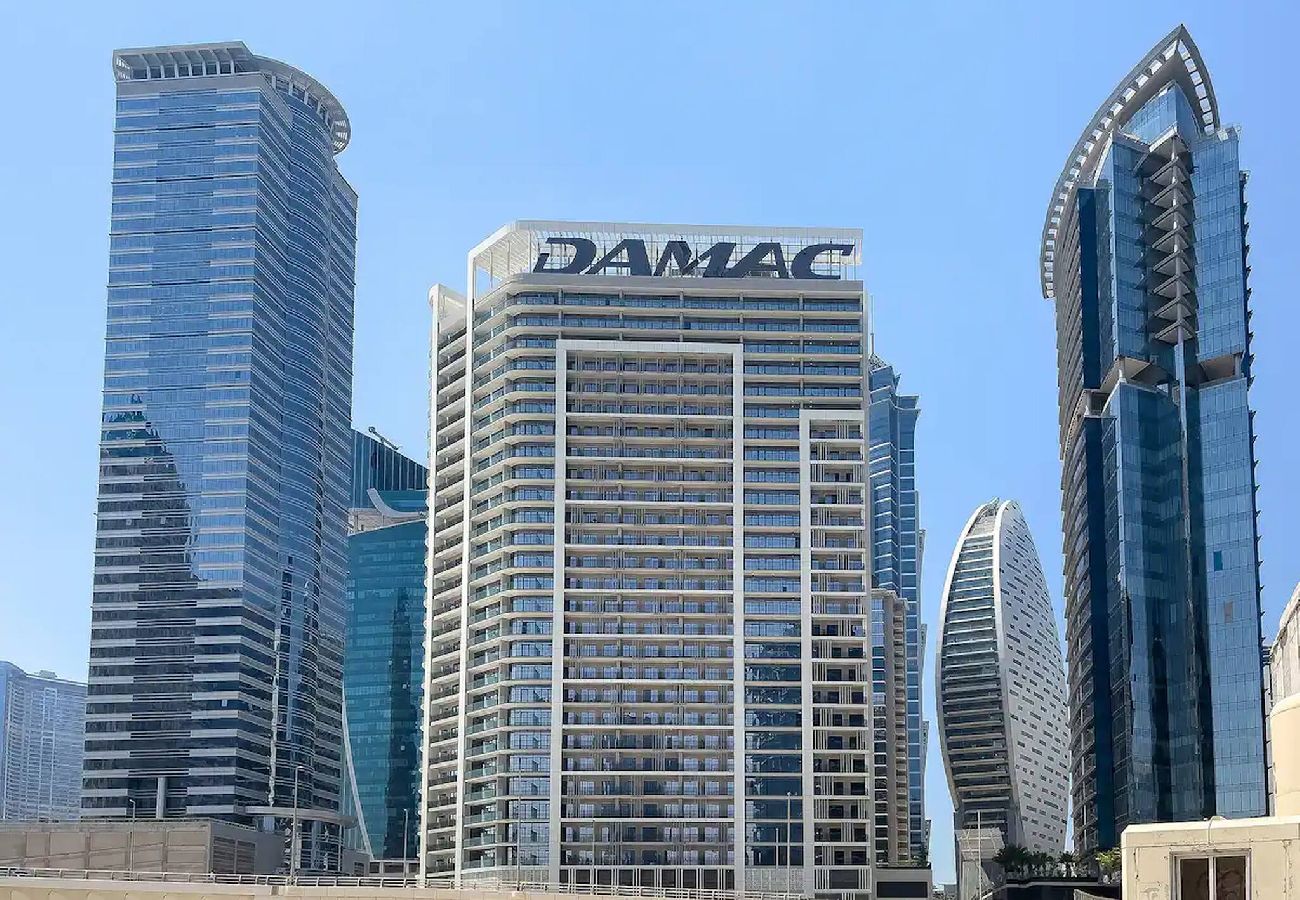 Apartment in Dubai - Elegant Escapes - Lavish 1B,Dubai Water Canal View 