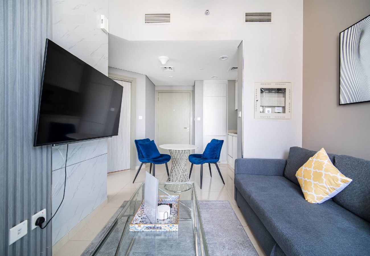 Apartment in Dubai - Elegant Escapes - Lavish 1B,Dubai Water Canal View 