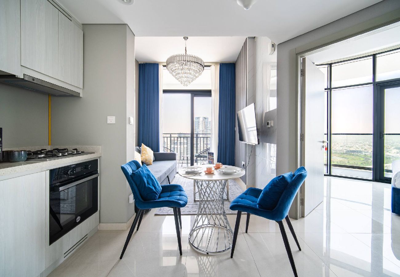 Apartment in Dubai - Elegant Escapes - Lavish 1B,Dubai Water Canal View 