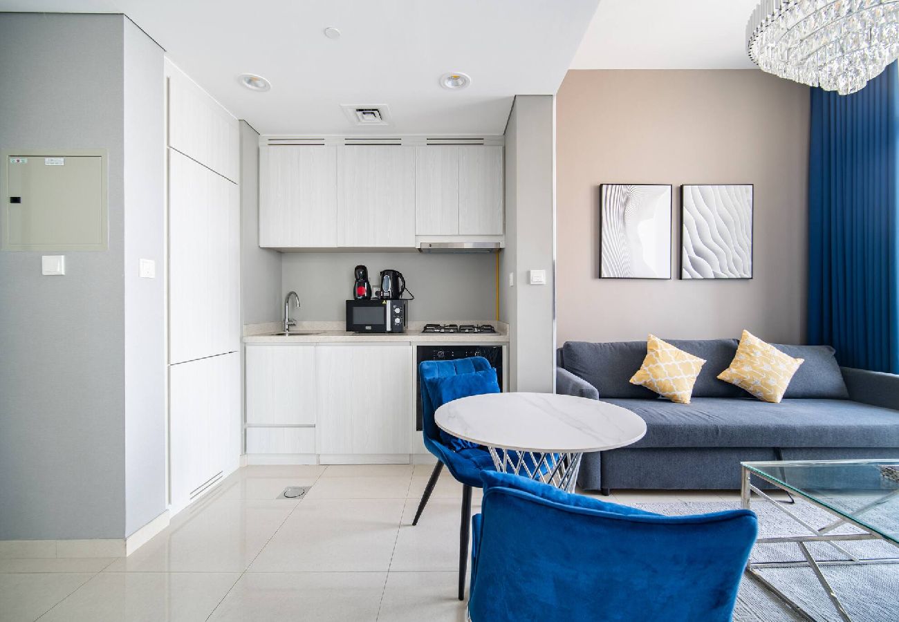 Apartment in Dubai - Elegant Escapes - Lavish 1B,Dubai Water Canal View 