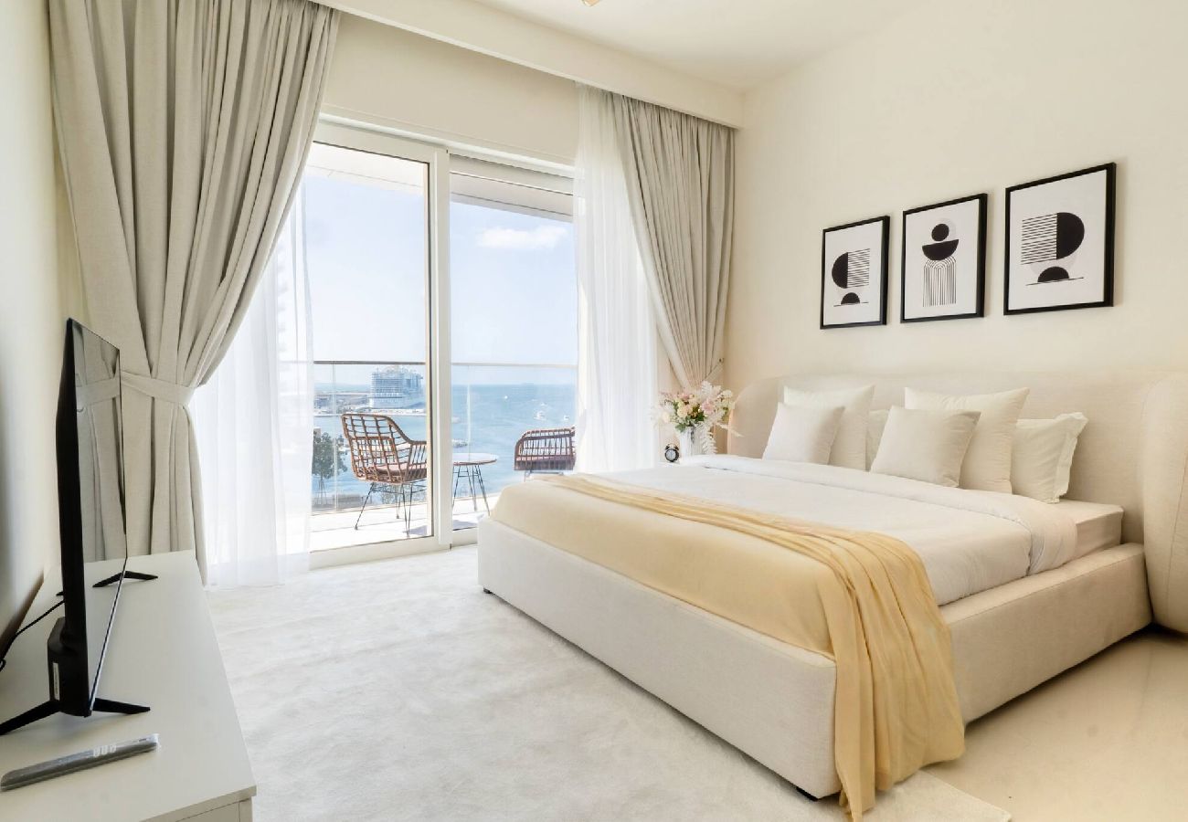 Apartment in Dubai - 2 Bed in Grand Bleu Tower with sea view