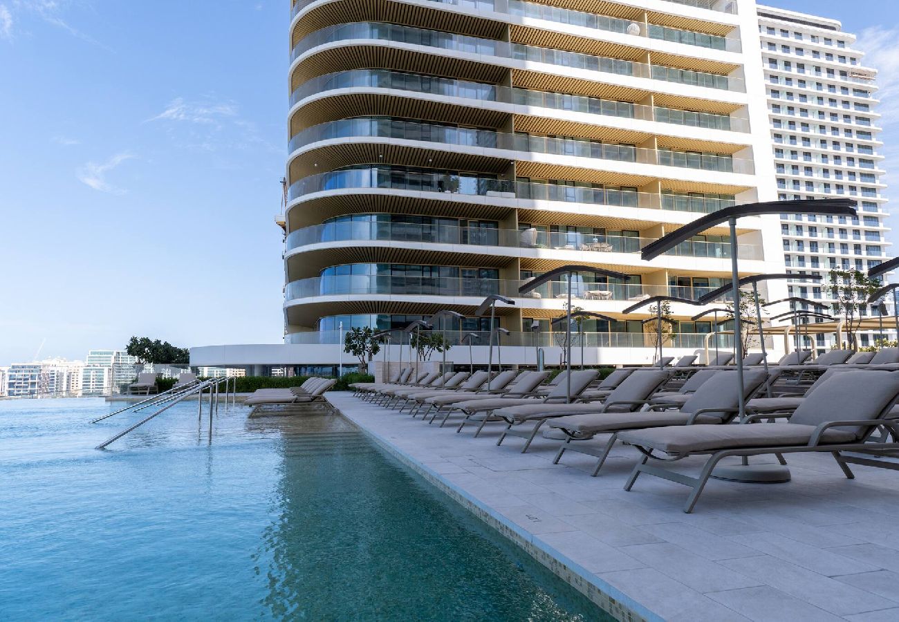 Apartment in Dubai - 2 Bed in Grand Bleu Tower with sea view