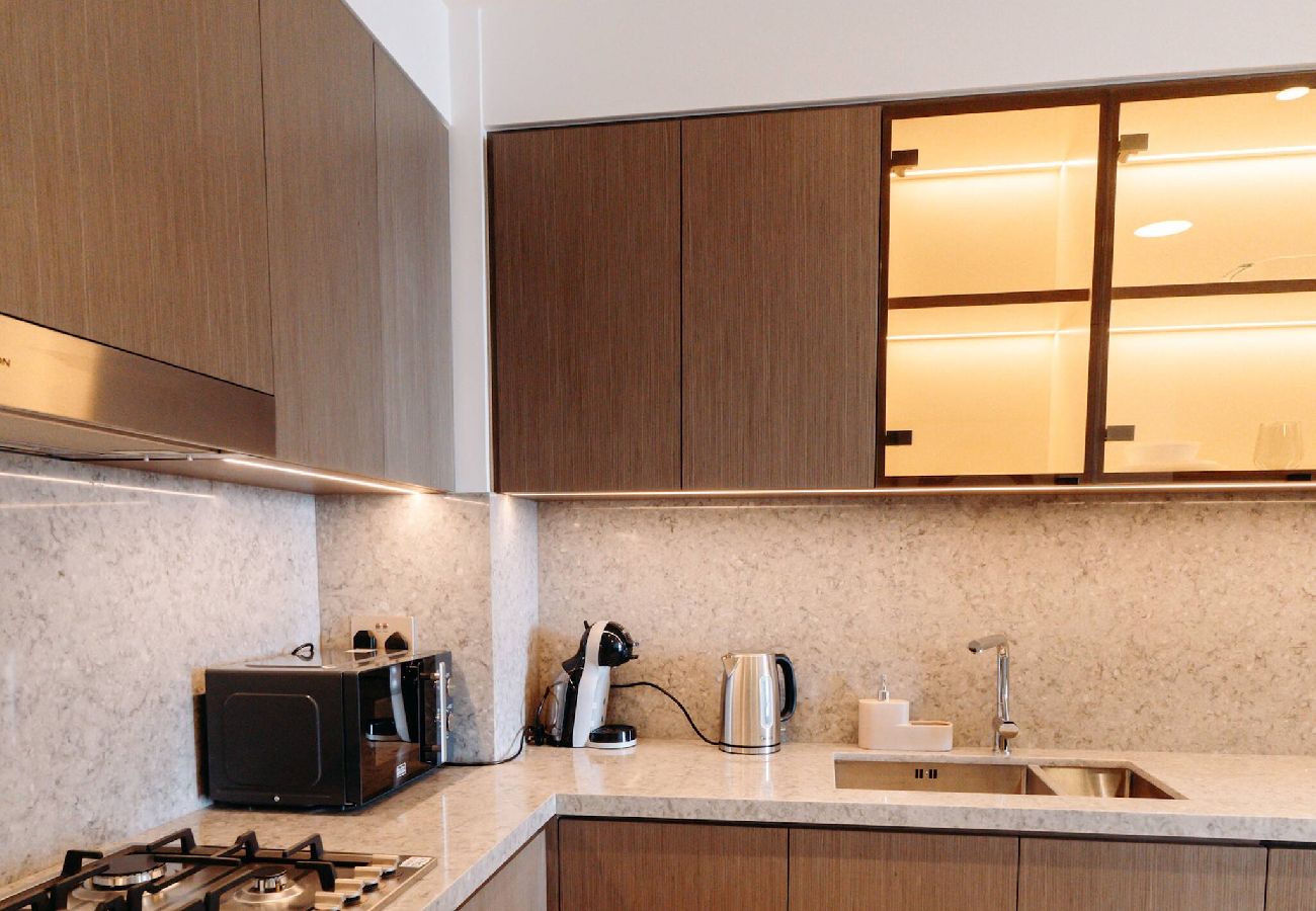 Apartment in Dubai - 2 Bed in Grand Bleu Tower with sea view