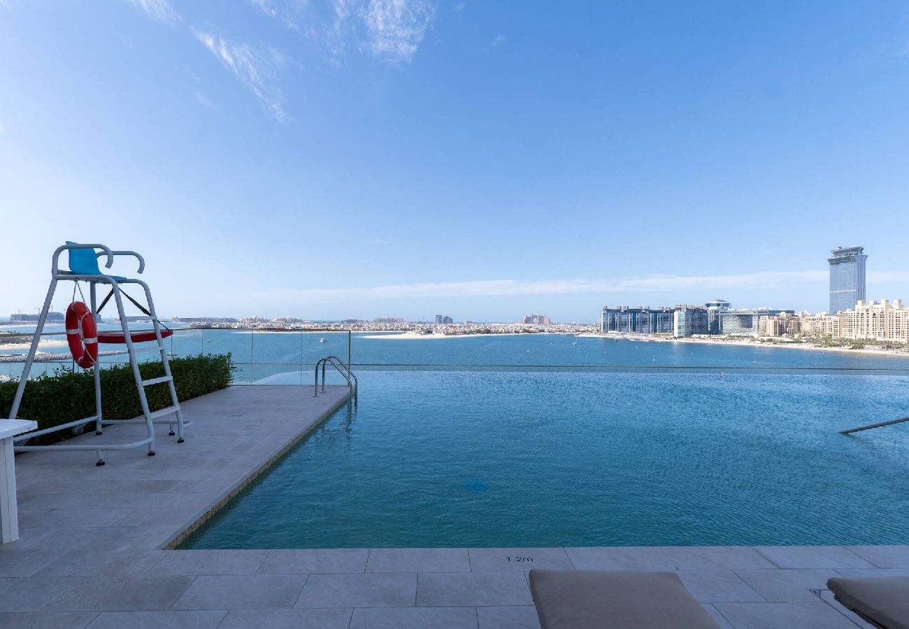 Apartment in Dubai - 2 Bed in Grand Bleu Tower with sea view