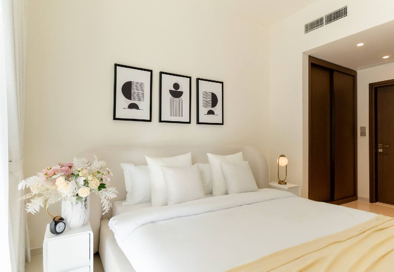 Apartment in Dubai - 2 Bed in Grand Bleu Tower with sea view