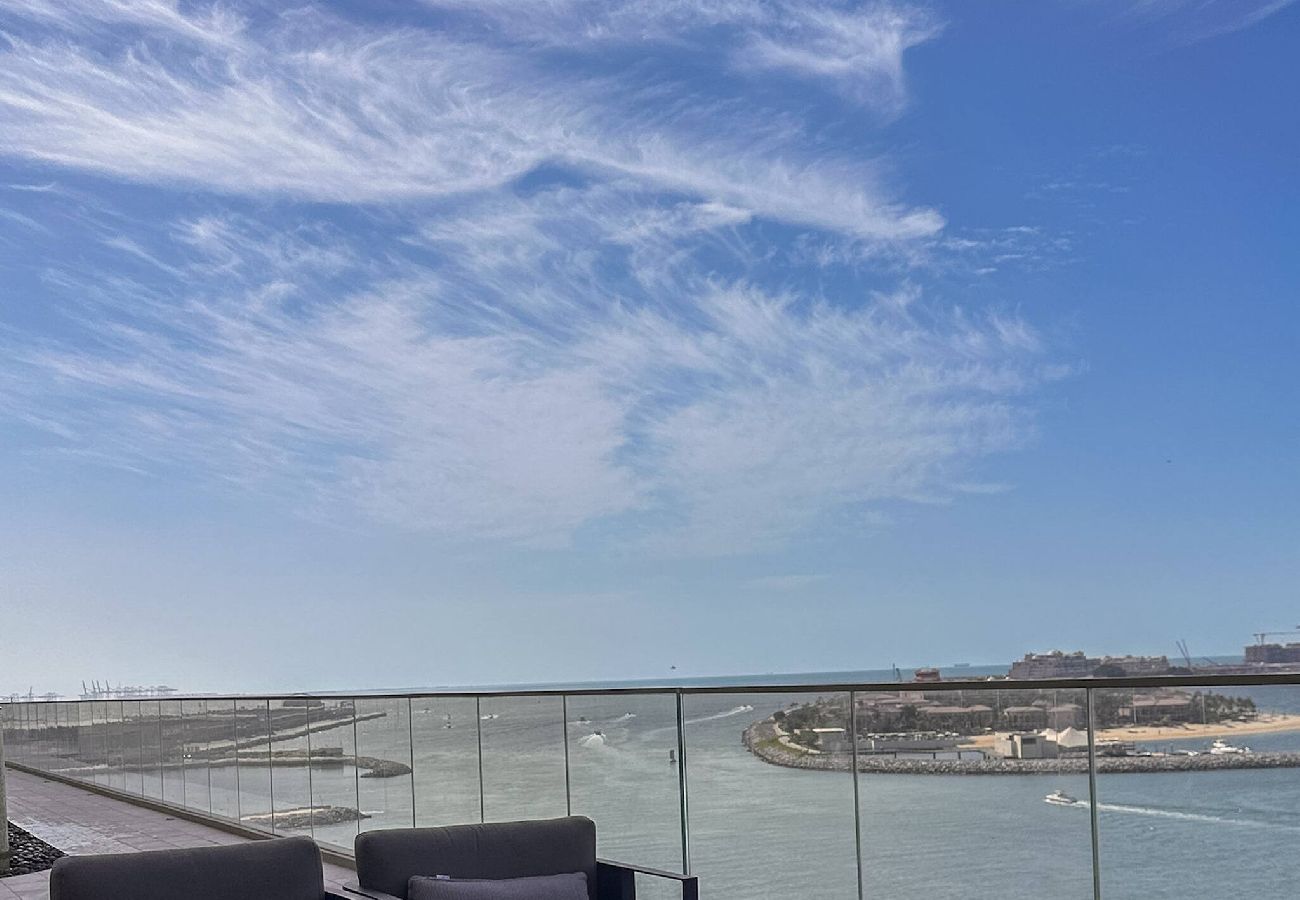 Apartment in Dubai - 2 Bed in Grand Bleu Tower with sea view