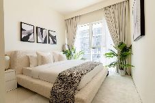 Apartment in Dubai - 2 Bed in Grand Bleu Tower with sea view
