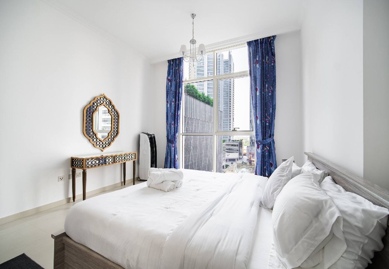 Apartment in Dubai - Elegant Escapes - 1B, Steps to Dubai Mall | Dunya 