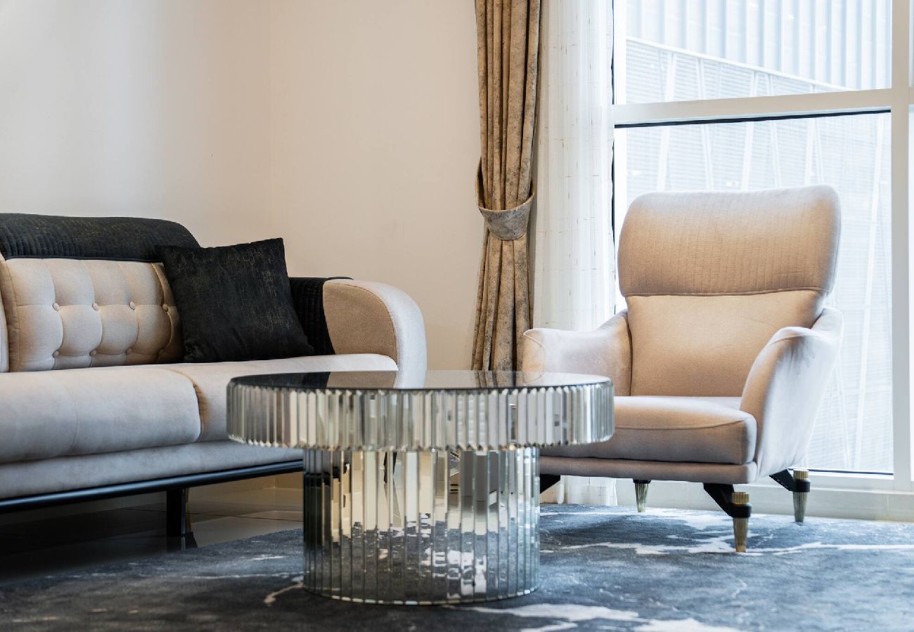 Apartment in Dubai - Elegant Escapes - 1B, Steps to Dubai Mall | Dunya 