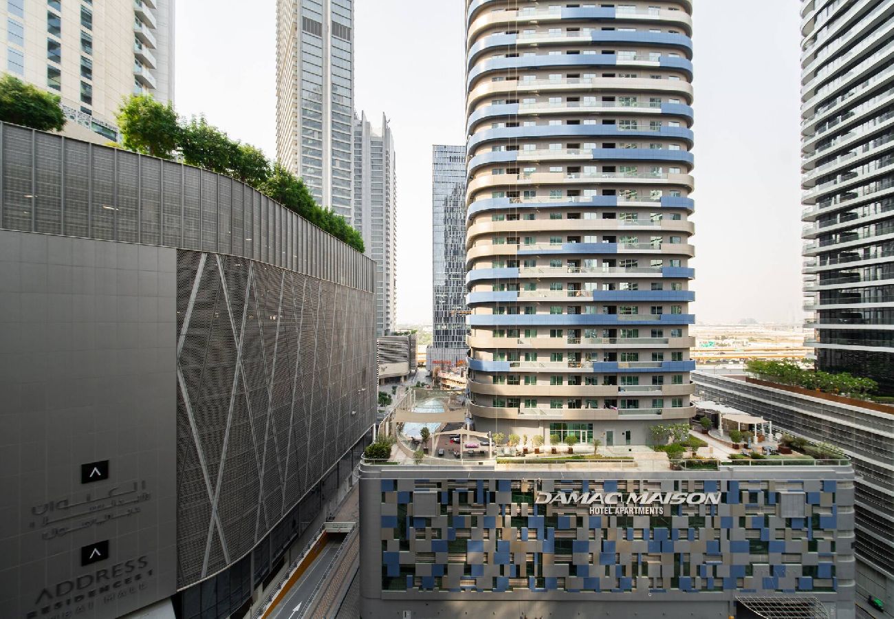 Apartment in Dubai - Elegant Escapes - 1B, Steps to Dubai Mall | Dunya 