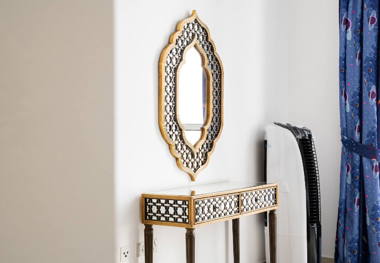 Apartment in Dubai - Elegant Escapes - 1B, Steps to Dubai Mall | Dunya 