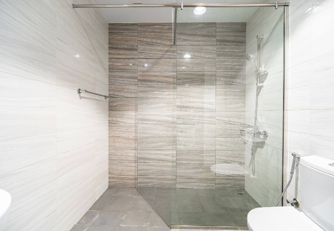 Apartment in Dubai - Elegant Escapes - 1B, Steps to Dubai Mall | Dunya 