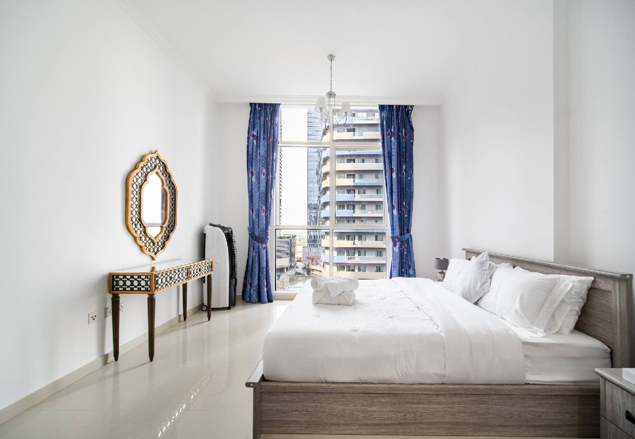Apartment in Dubai - Elegant Escapes - 1B, Steps to Dubai Mall | Dunya 