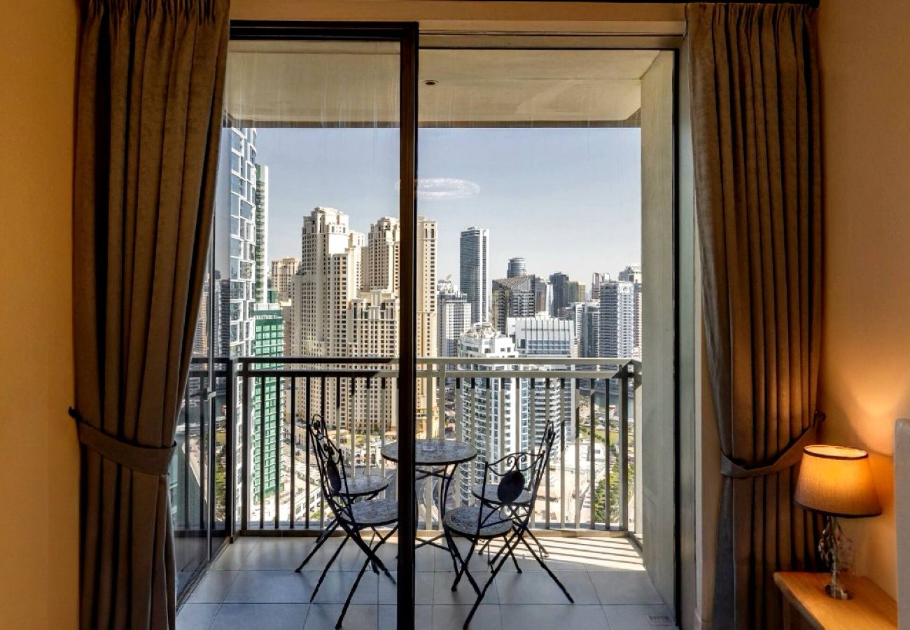 Apartment in Dubai - ElegantEscapes - Large 2BR w/ Marina and Sea View 