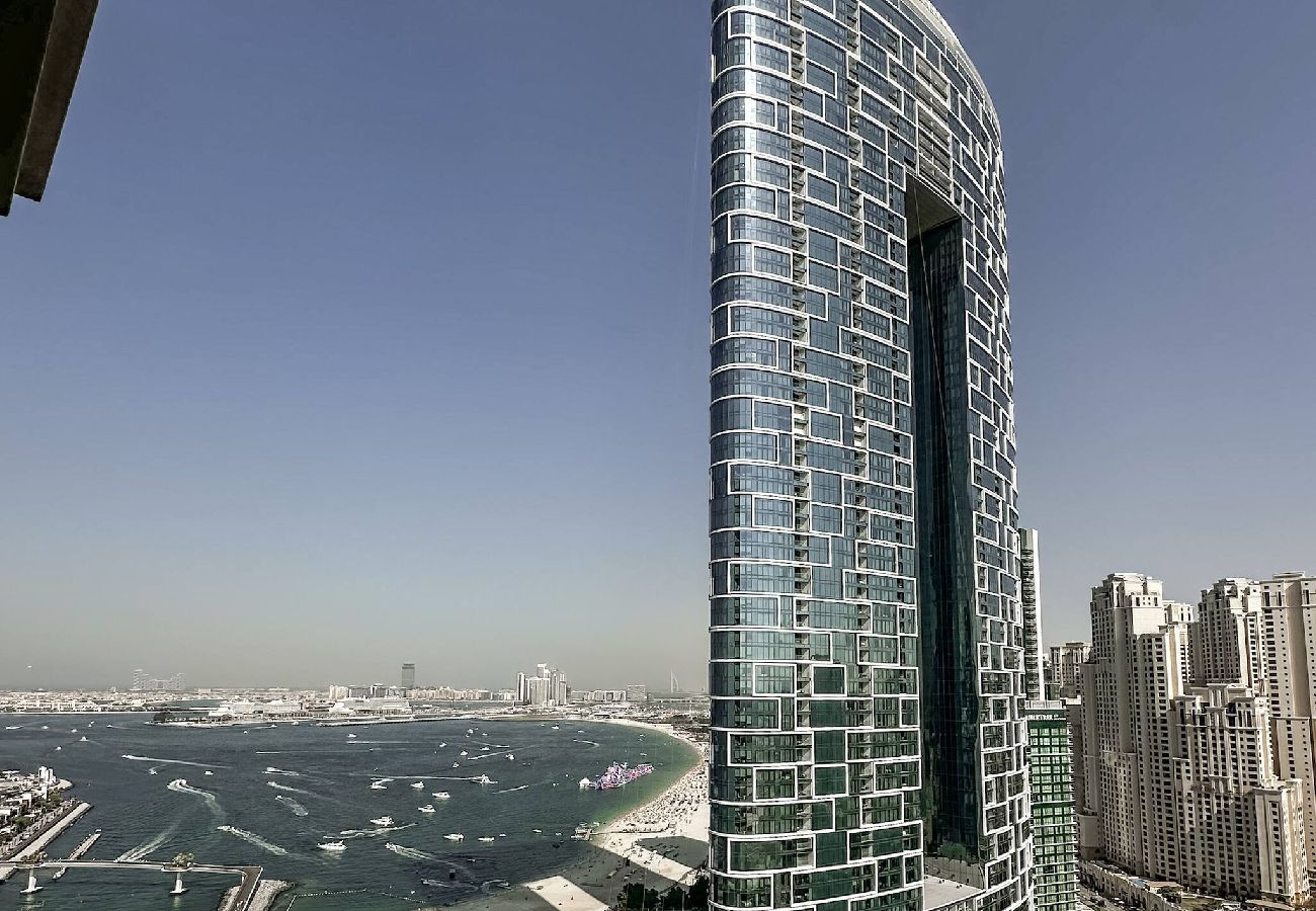 Apartment in Dubai - ElegantEscapes - Large 2BR w/ Marina and Sea View 