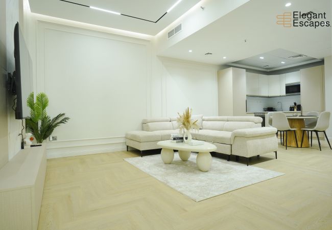 Apartment in Dubai - Stylish 1B in Heart of Marina | Near Attractions 