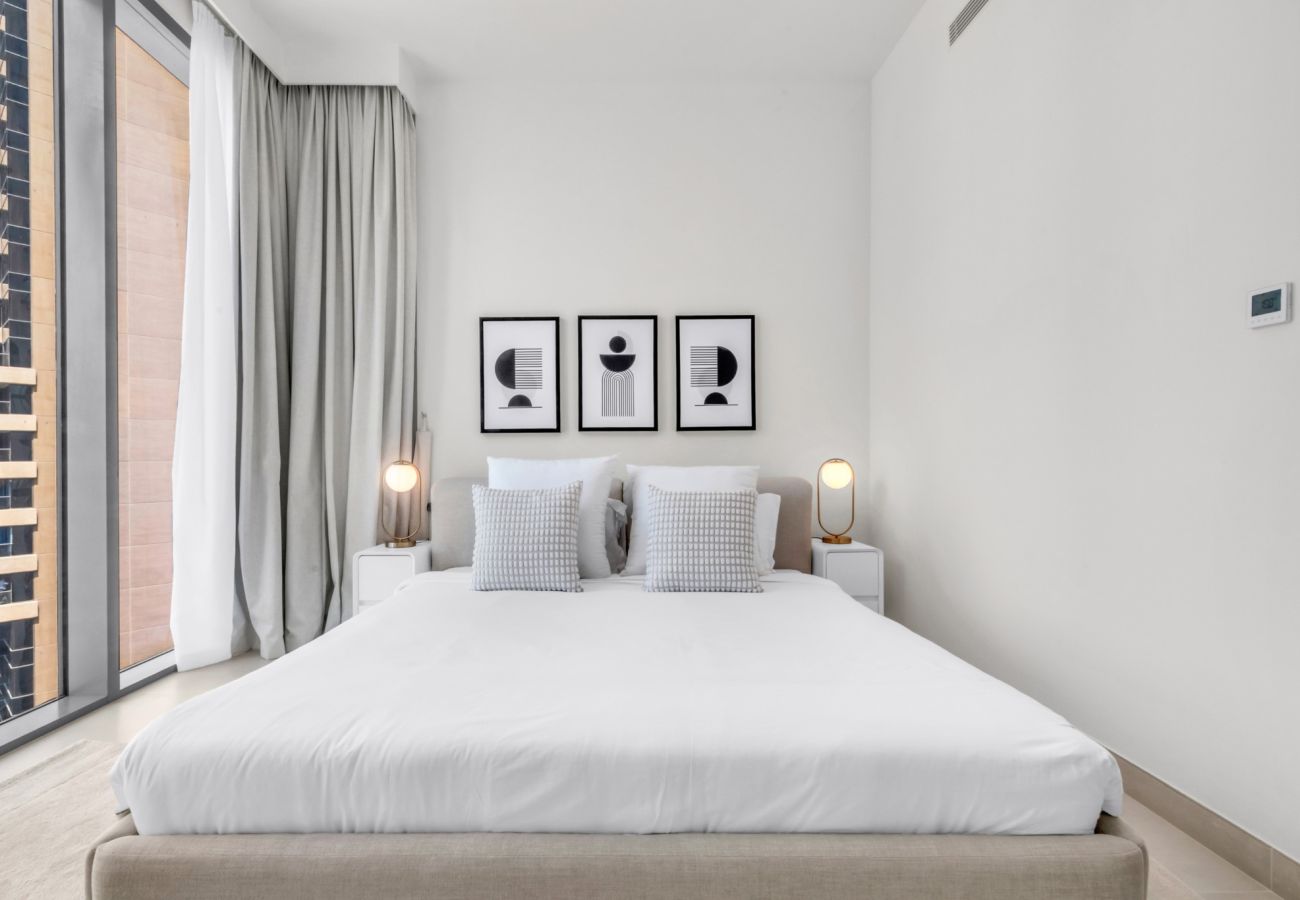 Apartment in Dubai - Stylish Coastal Living with Premium Amenities 