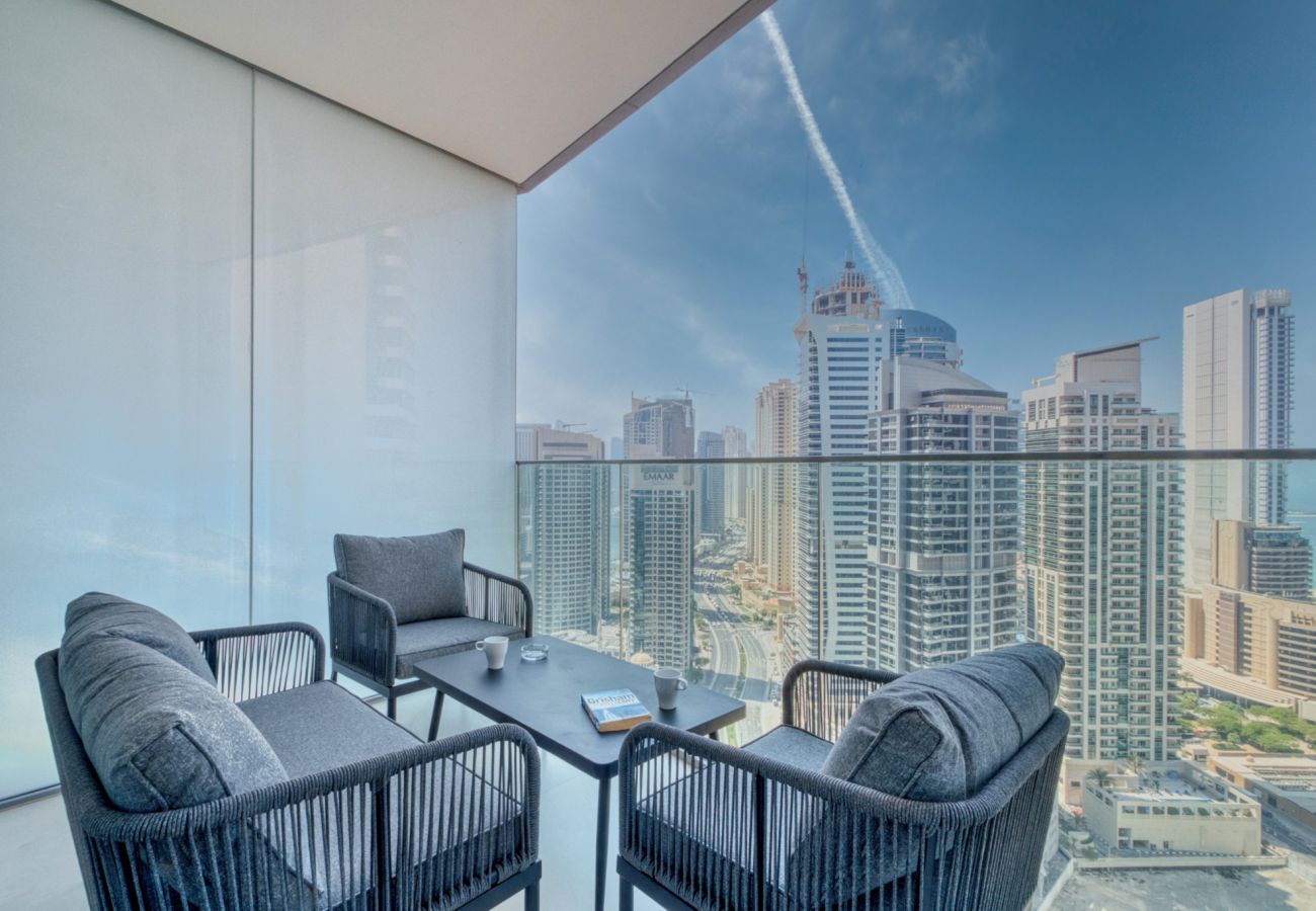 Apartment in Dubai - Stylish Coastal Living with Premium Amenities 