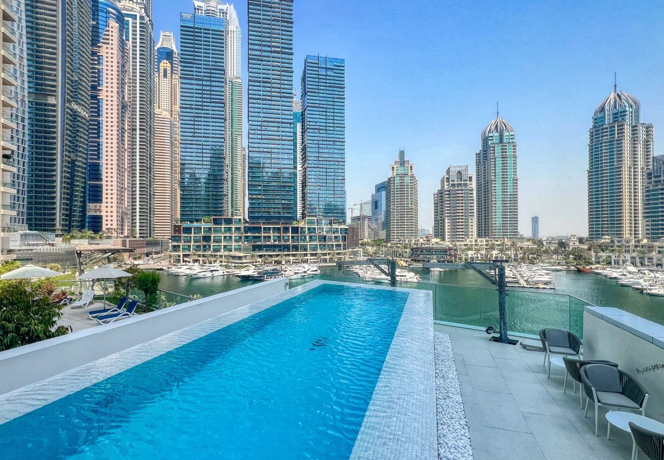 Apartment in Dubai - Stylish Coastal Living with Premium Amenities 