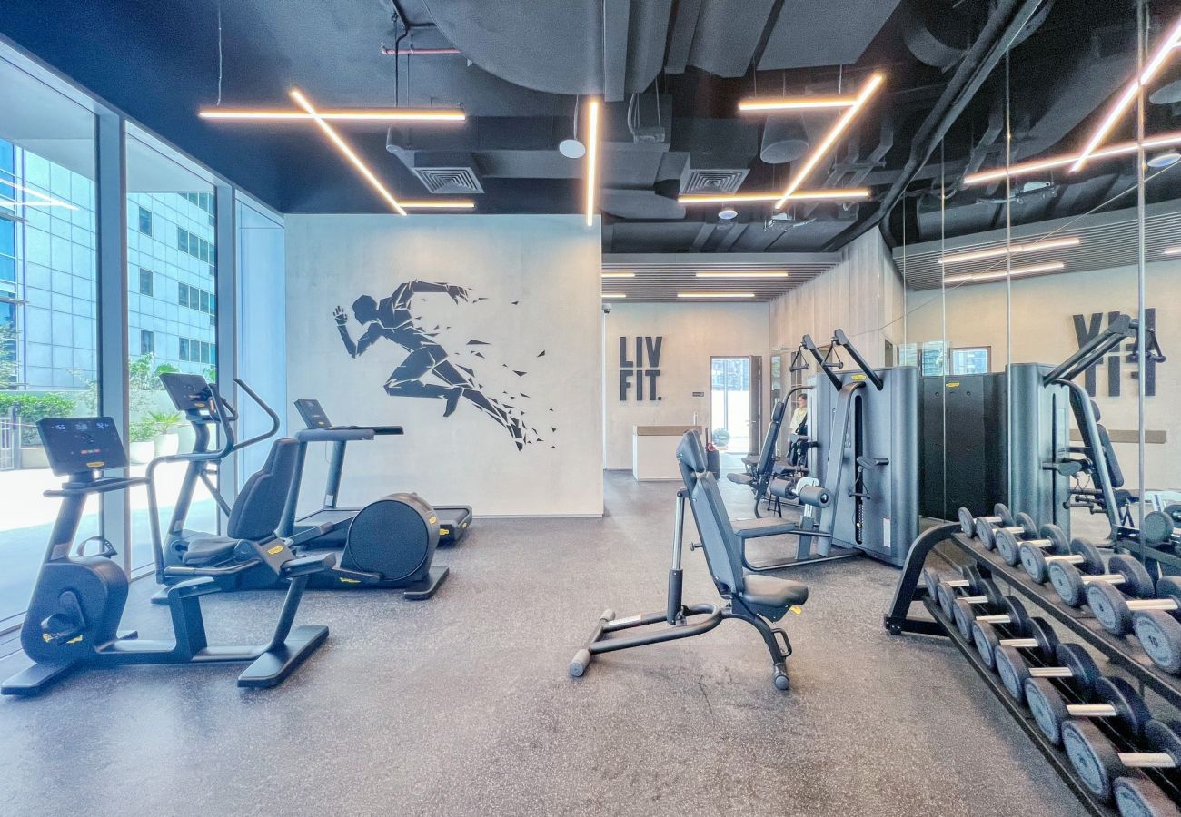 Apartment in Dubai - Stylish Coastal Living with Premium Amenities 