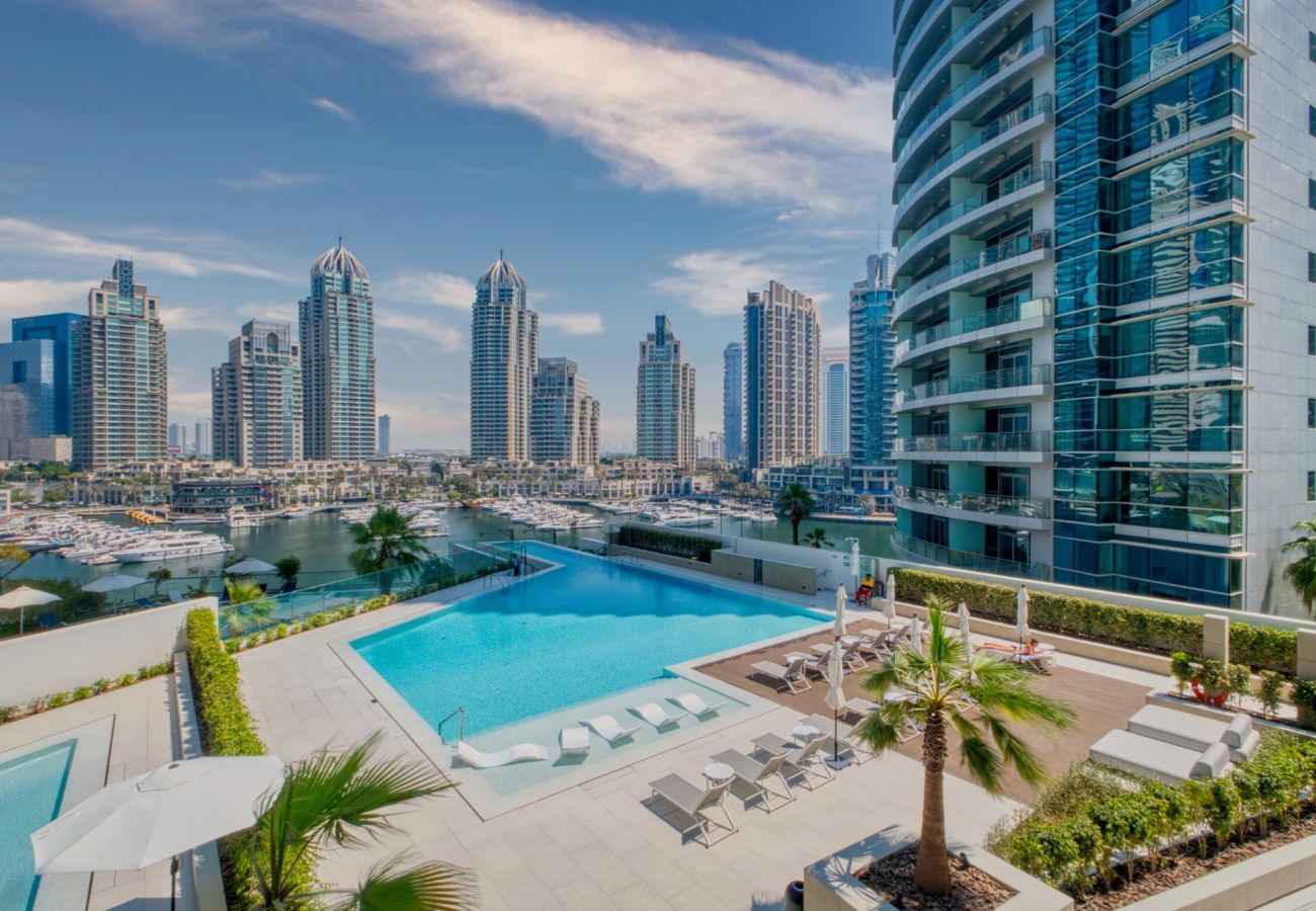 Apartment in Dubai - Modern Waterfront Living with Stunning Views