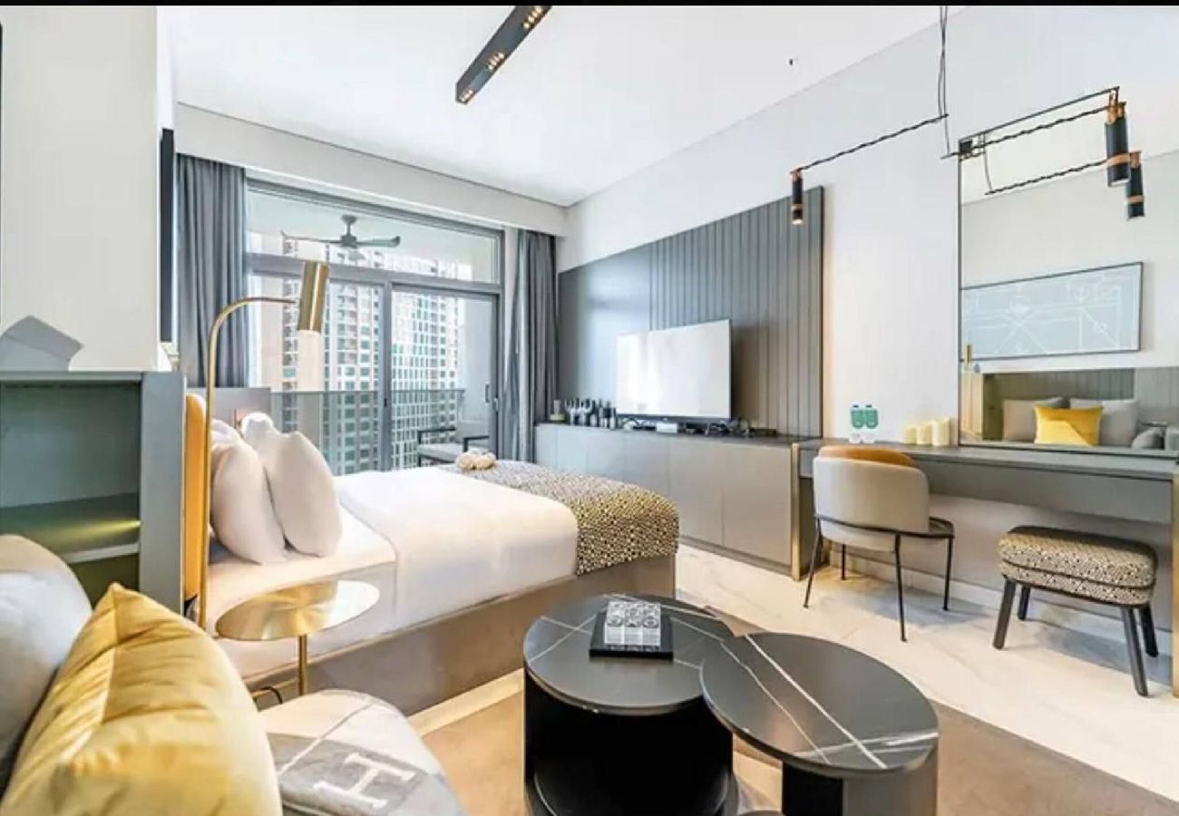 Apartment in Dubai - Elegant Stay | Business Bay | Near Burj Khalifa 