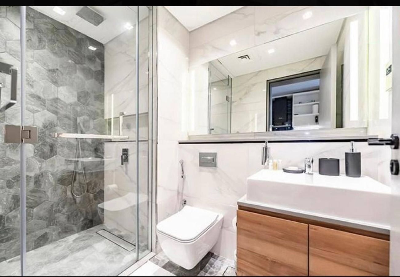 Apartment in Dubai - Elegant Stay | Business Bay | Near Burj Khalifa 