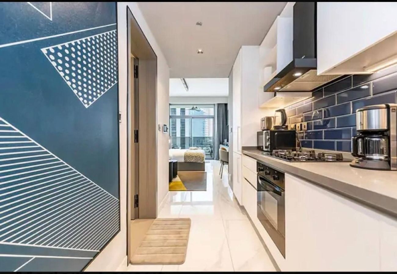 Apartment in Dubai - Elegant Stay | Business Bay | Near Burj Khalifa 