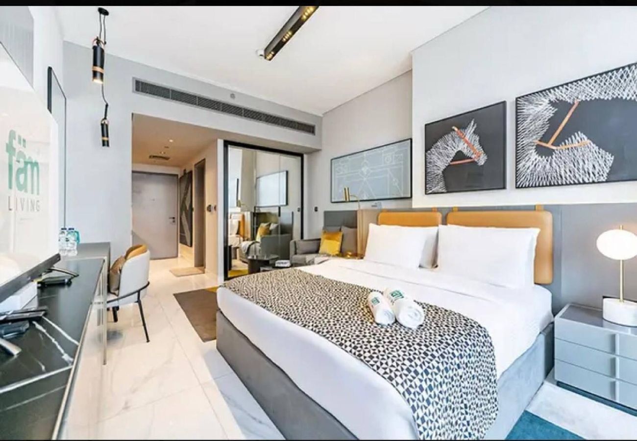Apartment in Dubai - Elegant Stay | Business Bay | Near Burj Khalifa 