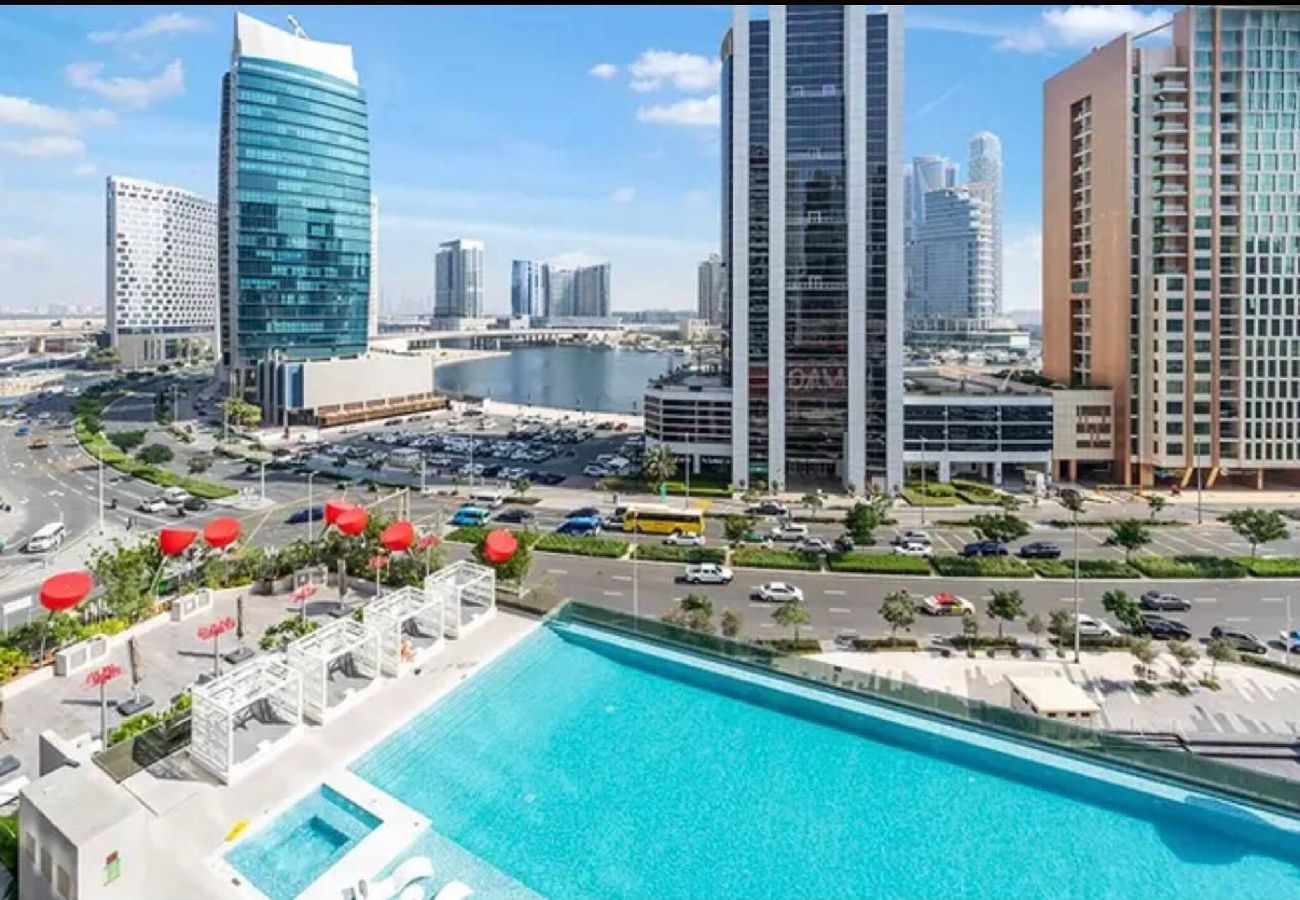 Apartment in Dubai - Elegant Stay | Business Bay | Near Burj Khalifa 