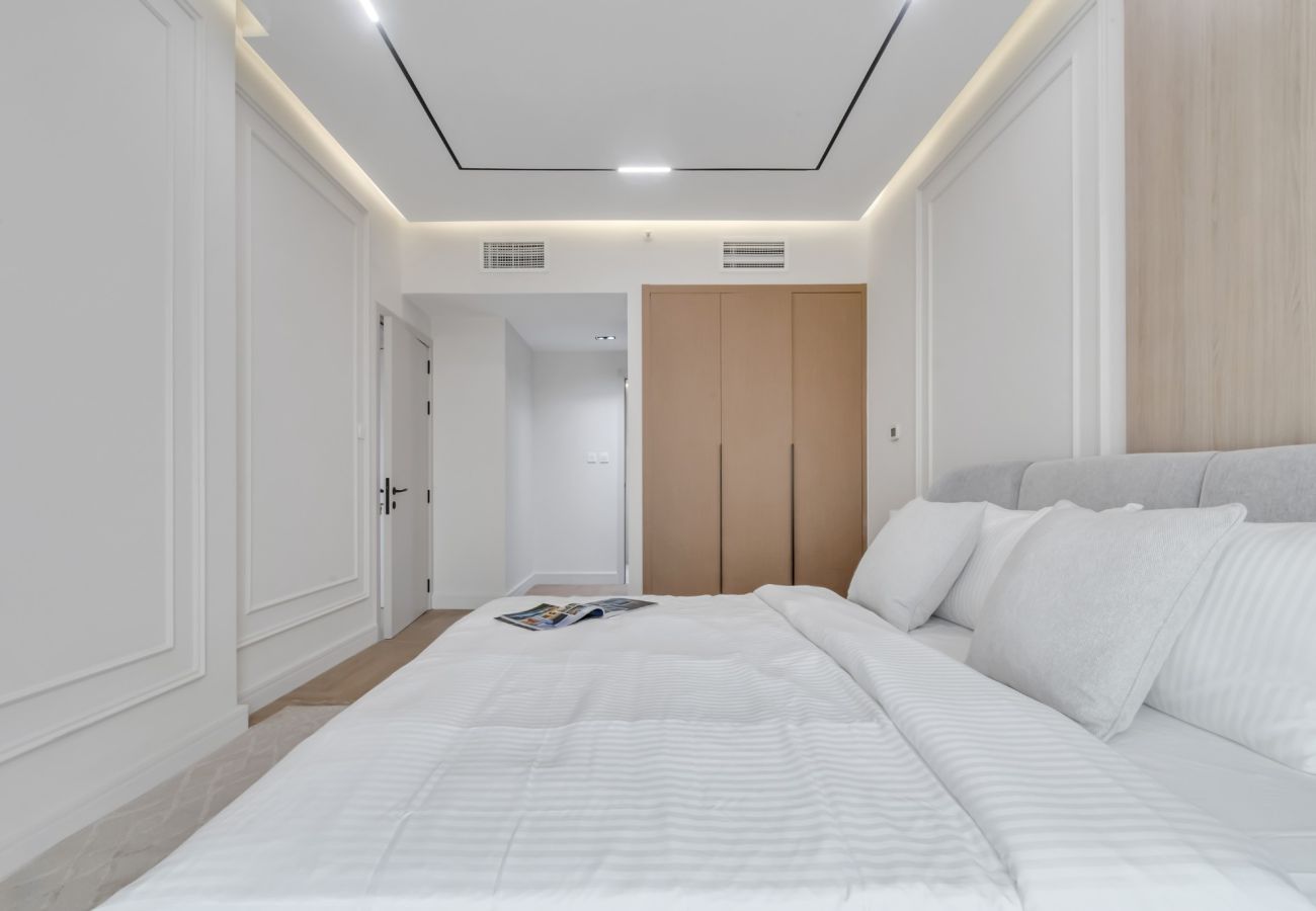 Apartment in Dubai - 2BR Retreat in the Heart of Dubai Marina  by EE Holiday Homes