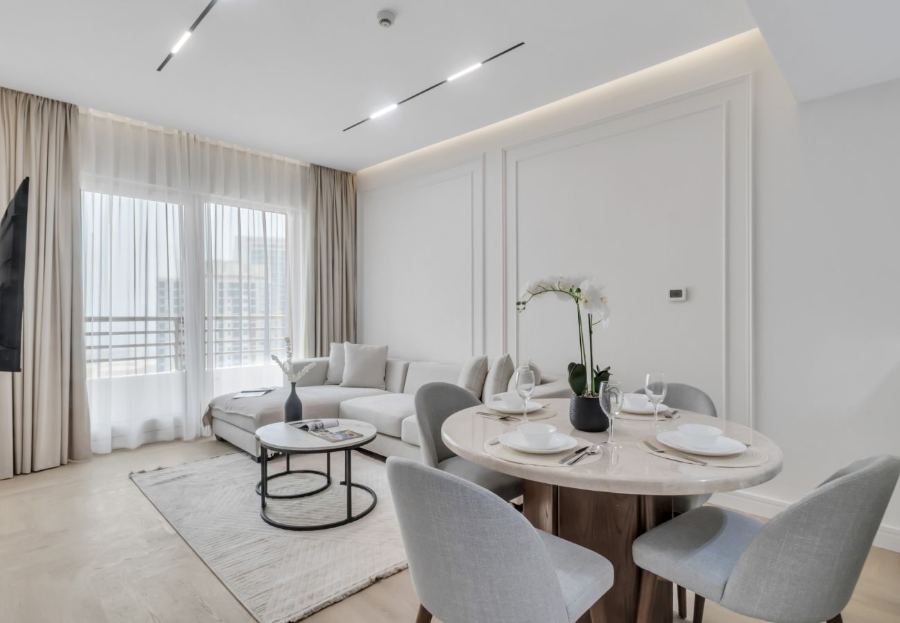 Apartment in Dubai - 2BR Retreat in the Heart of Dubai Marina  by EE Holiday Homes