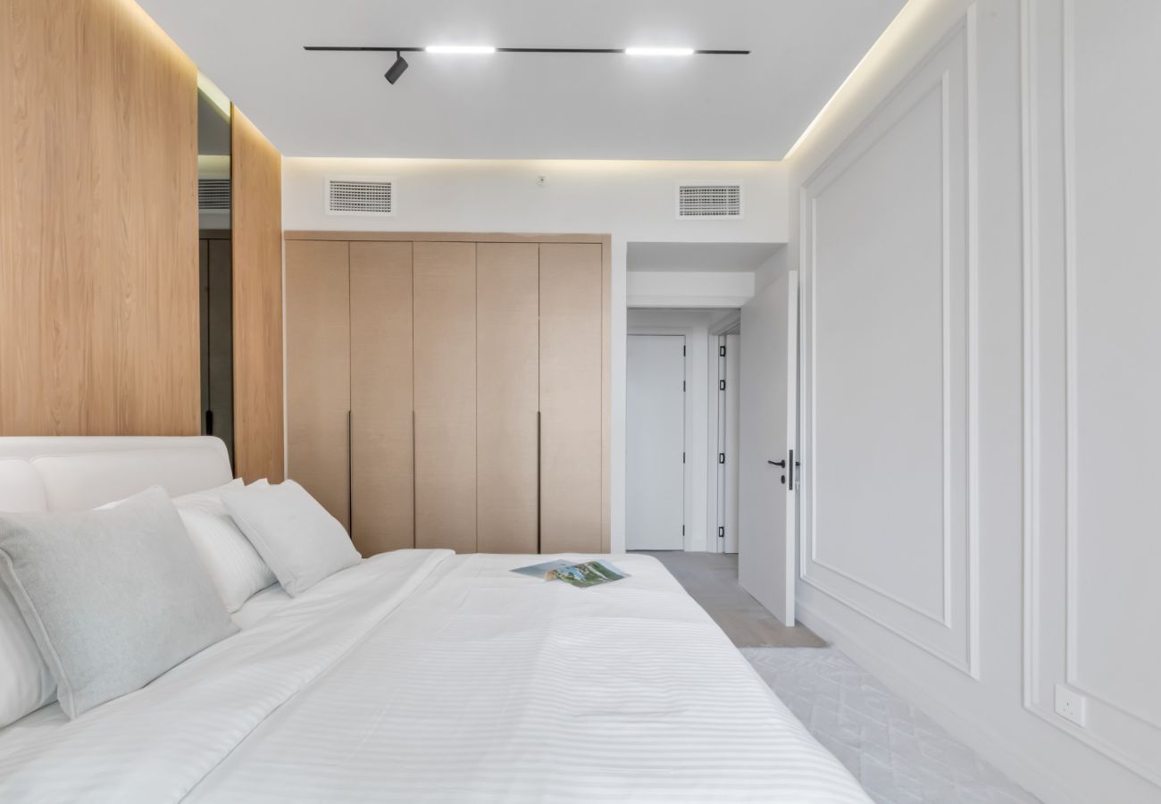 Apartment in Dubai - 2BR Retreat in the Heart of Dubai Marina  by EE Holiday Homes