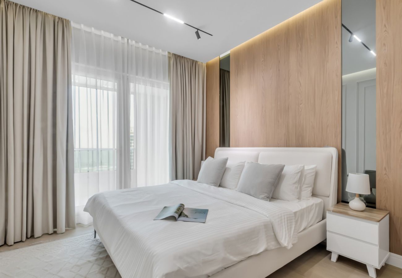 Apartment in Dubai - 2BR Retreat in the Heart of Dubai Marina  by EE Holiday Homes