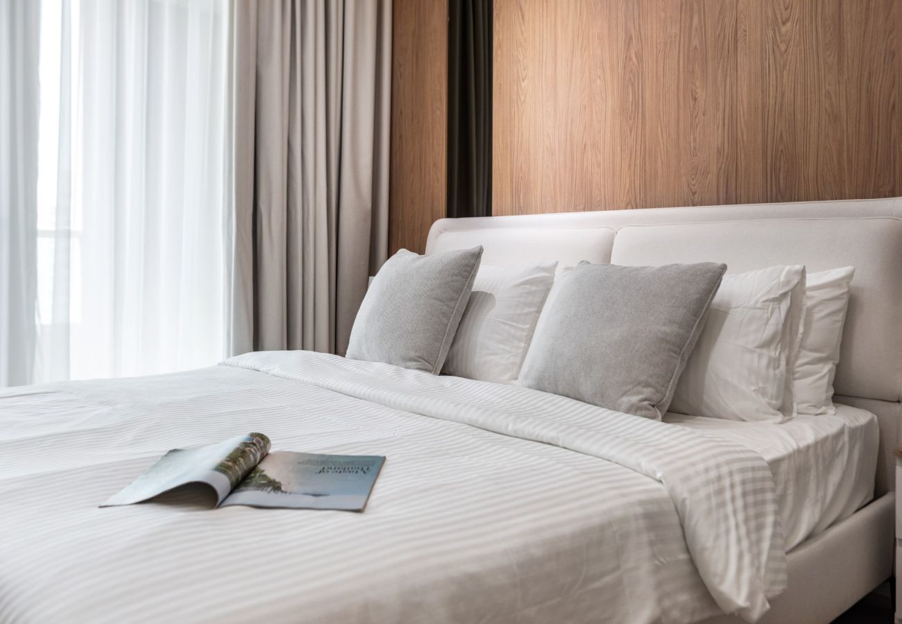 Apartment in Dubai - 2BR Retreat in the Heart of Dubai Marina  by EE Holiday Homes