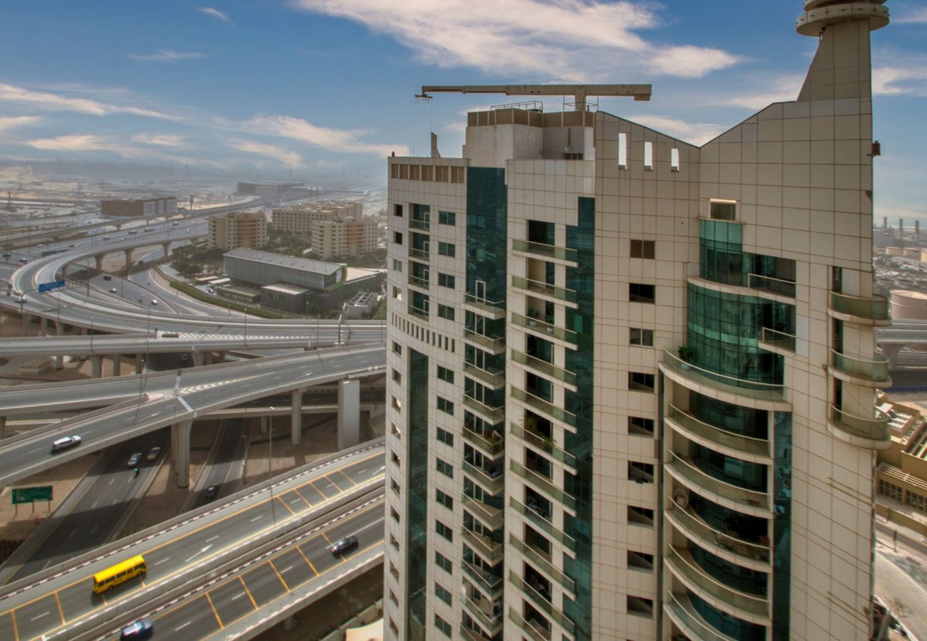 Apartment in Dubai - 2BR Retreat in the Heart of Dubai Marina  by EE Holiday Homes