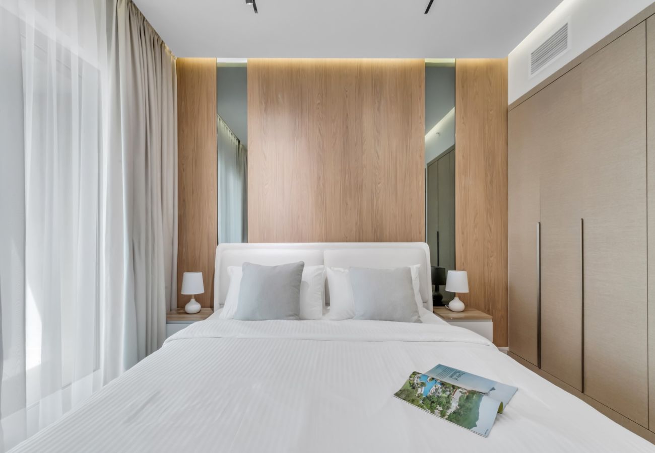 Apartment in Dubai - 2BR Retreat in the Heart of Dubai Marina  by EE Holiday Homes
