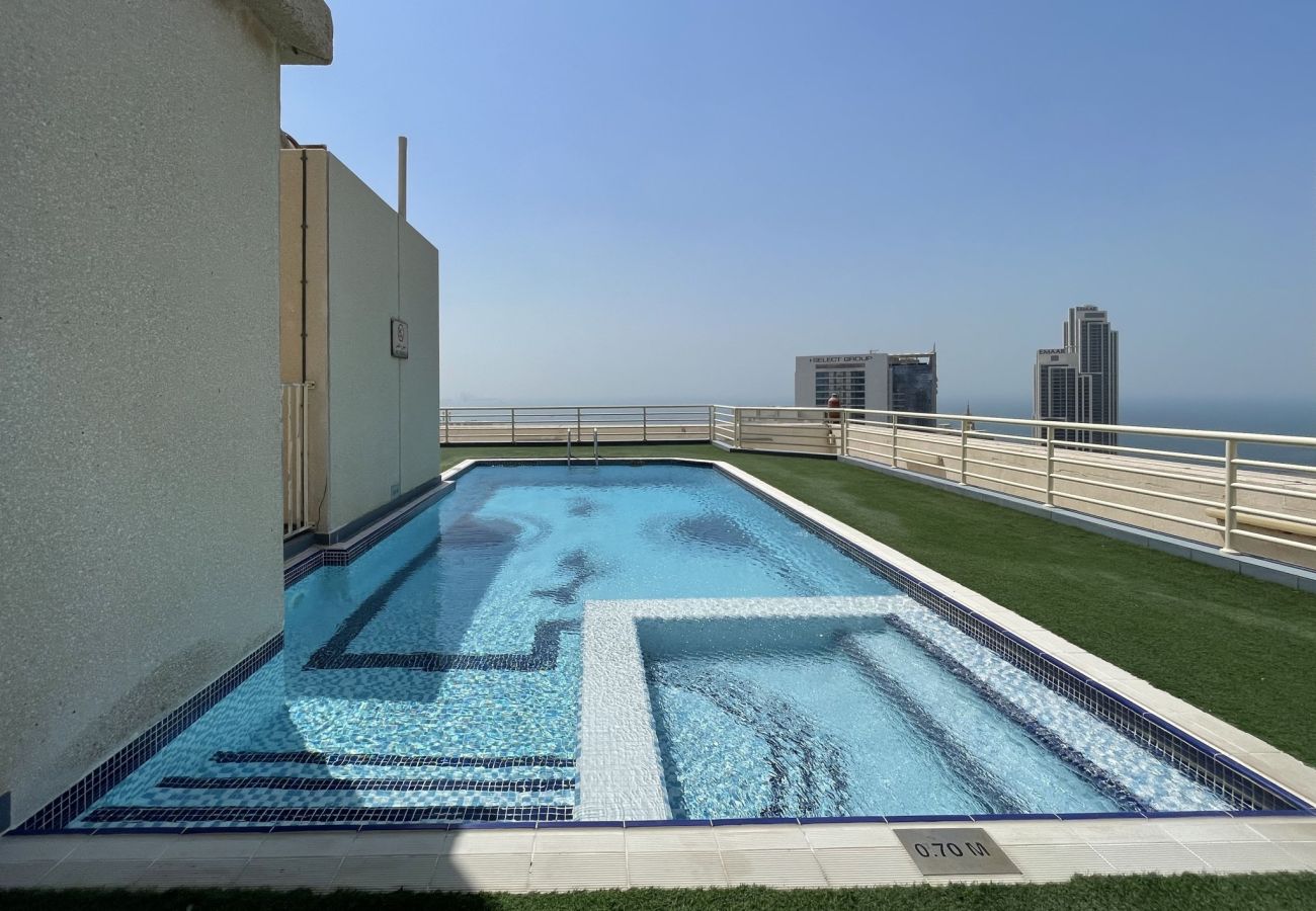 Apartment in Dubai - 2BR Retreat in the Heart of Dubai Marina  by EE Holiday Homes