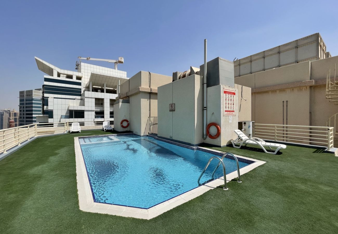 Apartment in Dubai - 2BR Retreat in the Heart of Dubai Marina  by EE Holiday Homes