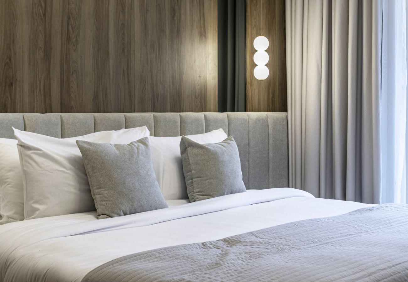 Apartment in Dubai - Bright & Cozy 1BR Heart of Dubai Marina 