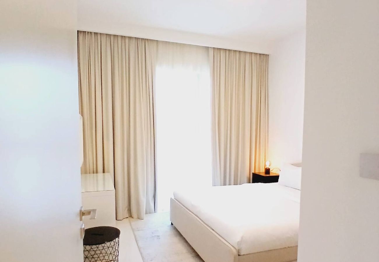 Apartment in Dubai - 1BR at Beach Isle Tower Emaar Beach front by EE Holiday Homes