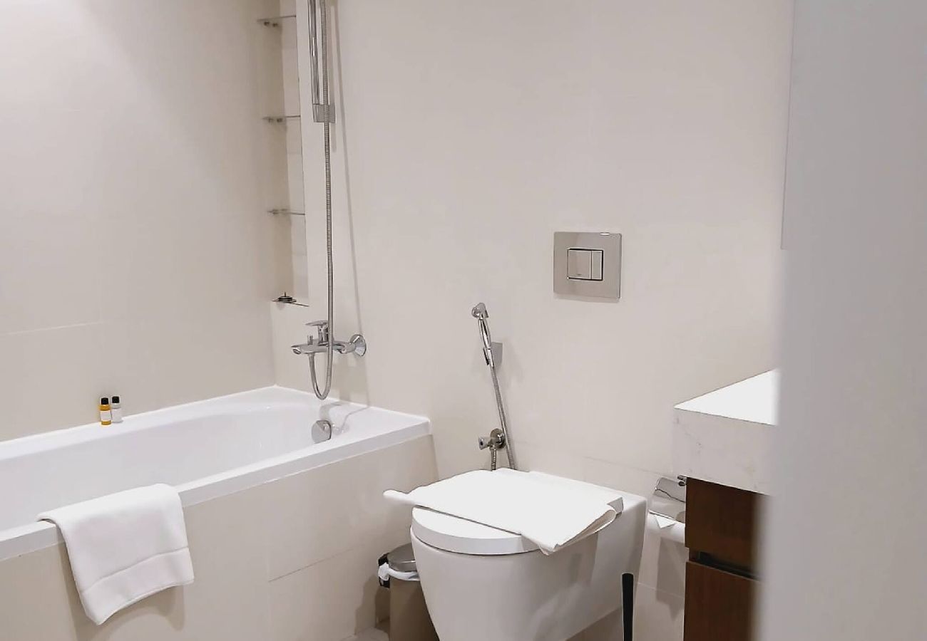 Apartment in Dubai - 1BR at Beach Isle Tower Emaar Beach front by EE Holiday Homes