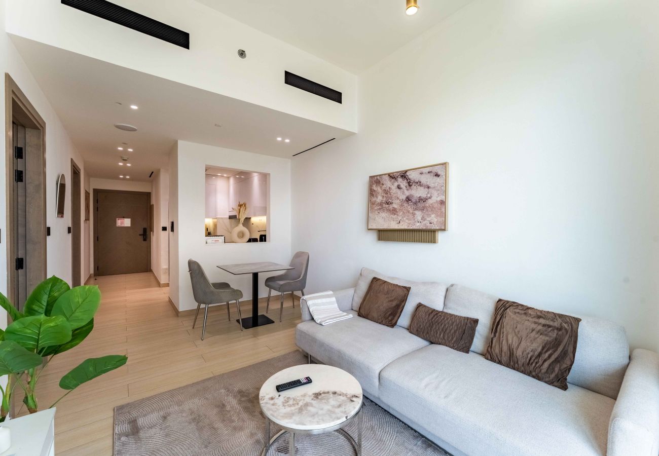 Apartment in Dubai -  1 bed in Binghatti Nova by EE Holiday Homes