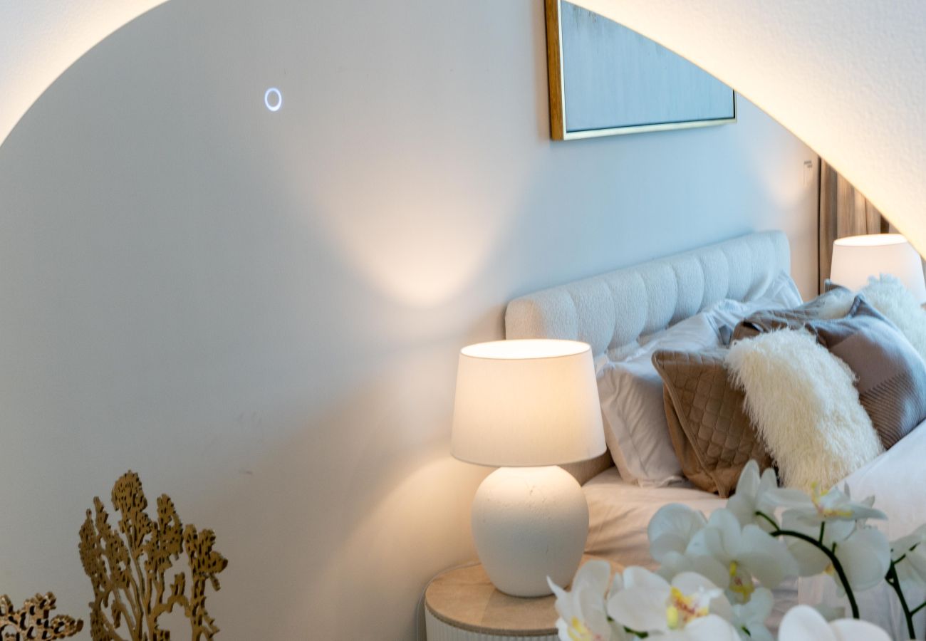 Apartment in Dubai - 2 bed in Botanica Tower Dubai Marina by EE Holiday Homes 