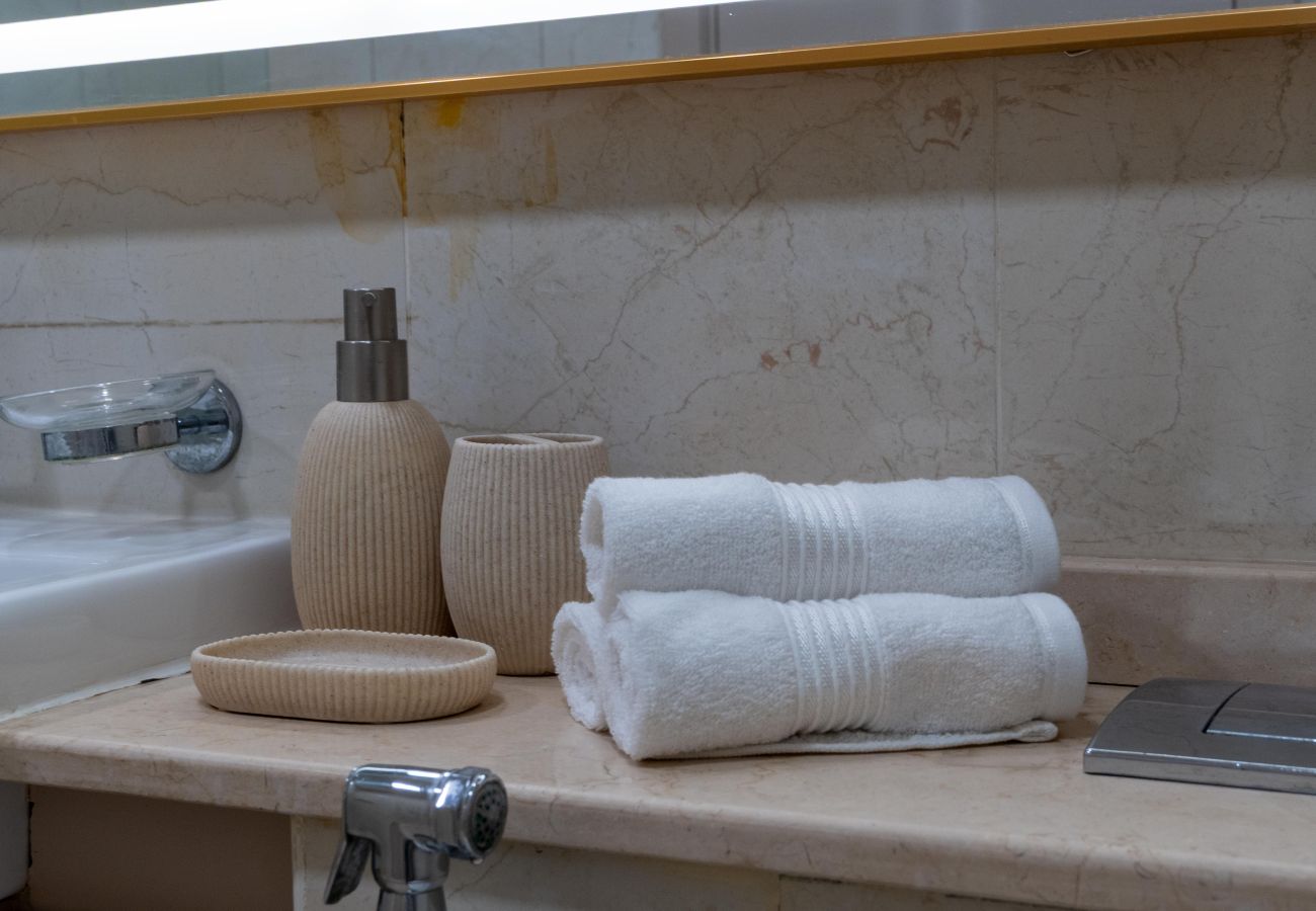 Apartment in Dubai - 2 bed in Botanica Tower Dubai Marina by EE Holiday Homes 