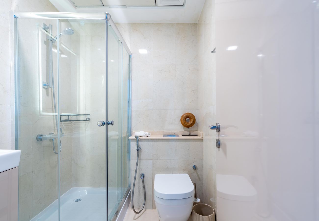 Apartment in Dubai - 2 bed in Botanica Tower Dubai Marina by EE Holiday Homes 