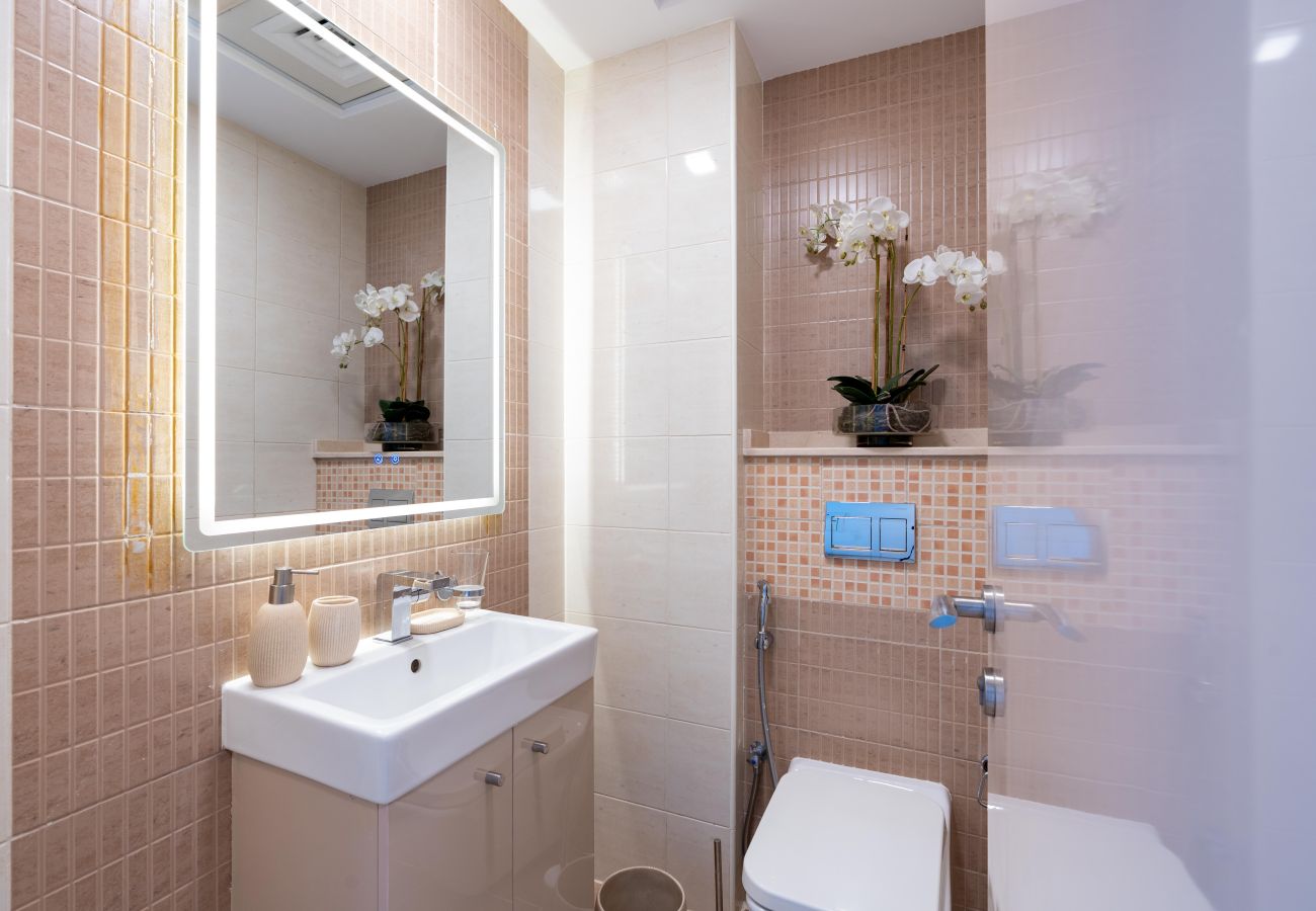 Apartment in Dubai - 2 bed in Botanica Tower Dubai Marina by EE Holiday Homes 