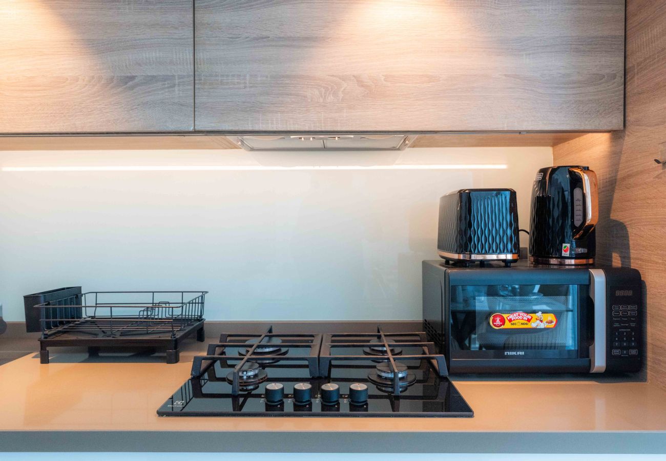 Apartment in Dubai - 2 Bed in Studio One - Dubai Marina by EE Holiday Homes